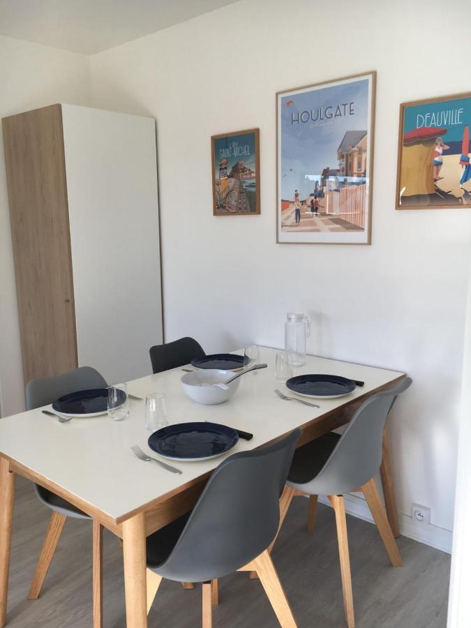 Beautiful Apartment With Gardenlk Cabourg Extérieur photo